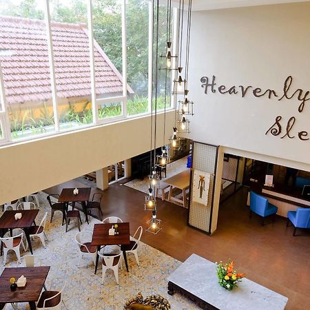 Tibera Hotel Ciumbuleuit Бандунг Экстерьер фото